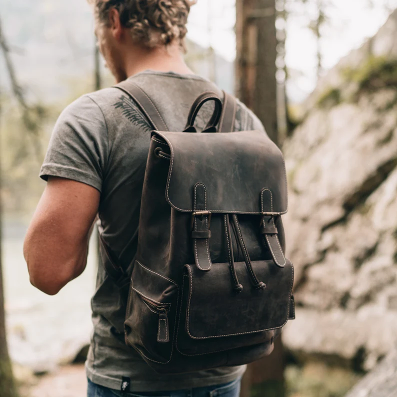 Messenger Bag Guide: Essential Tips For Choosing The Best